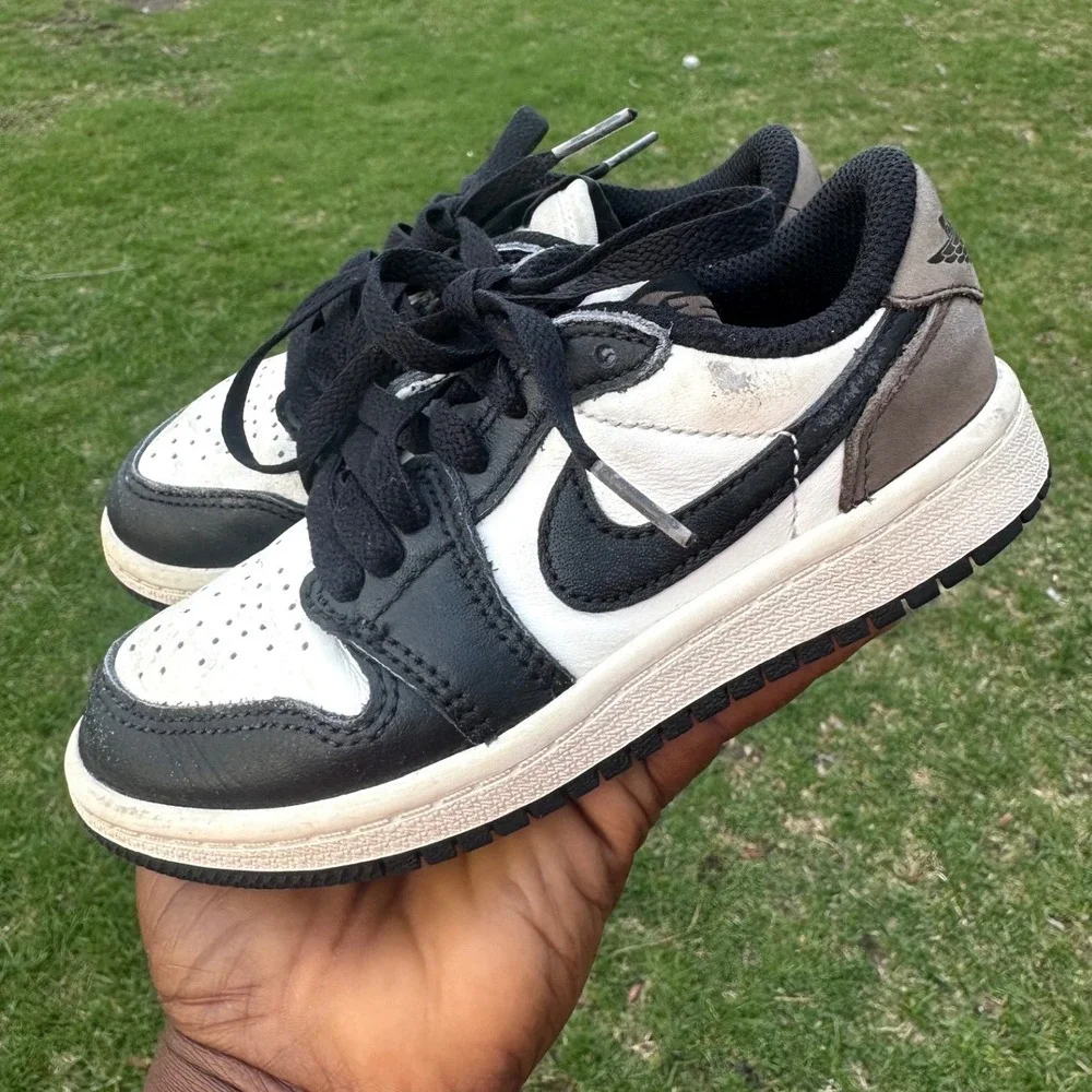 Nike Air Jordan 1 Retro Low OG Kids Sneakers Size 11 Sail‎ Black Dark Mocha